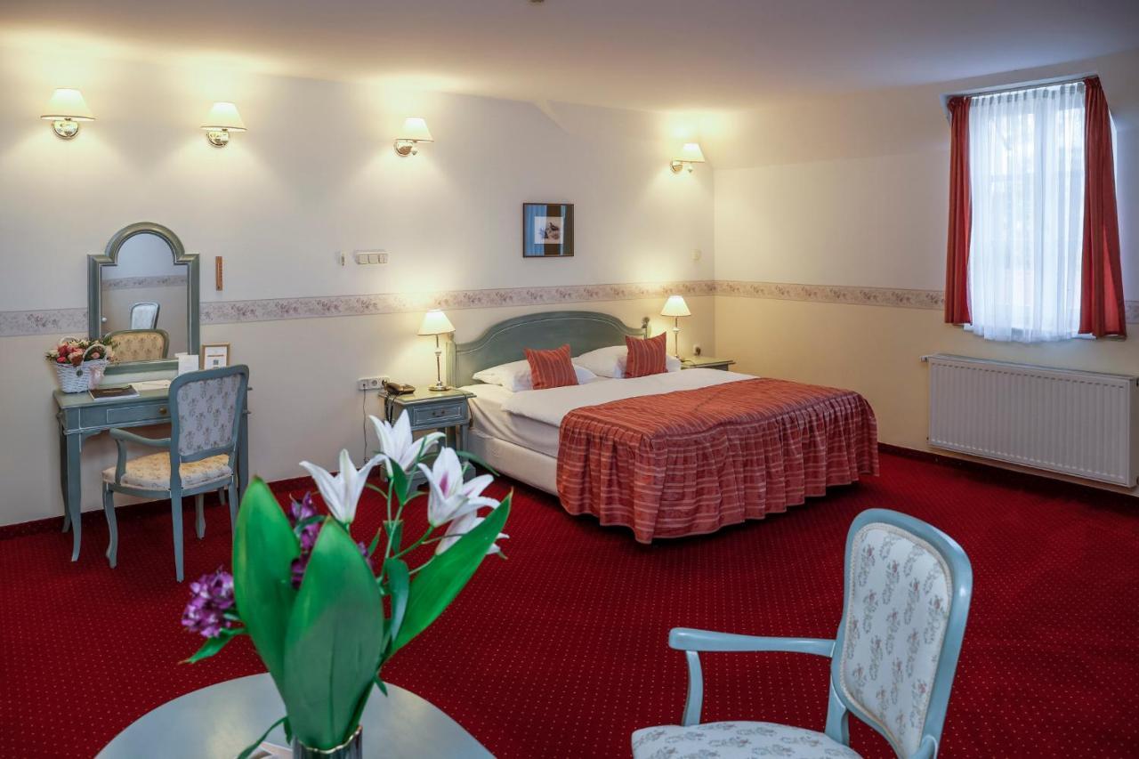 Hotel Szidonia Castle Röjtökmuzsaj Exteriér fotografie